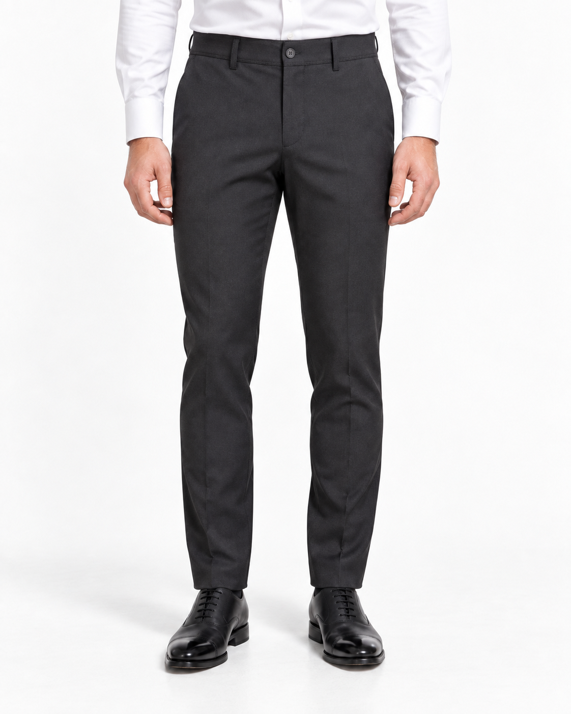 
Montaro — klasične pantalone, crna — fotografija modela